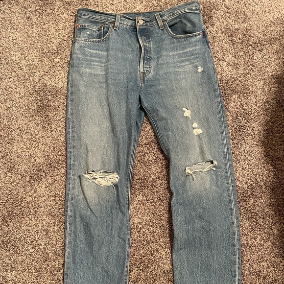 Levi’s 501 jeans!! - Picture 3 of 7